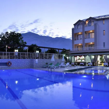 Hotell Erkal 4*
